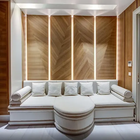 Elysium Art Apartment *
